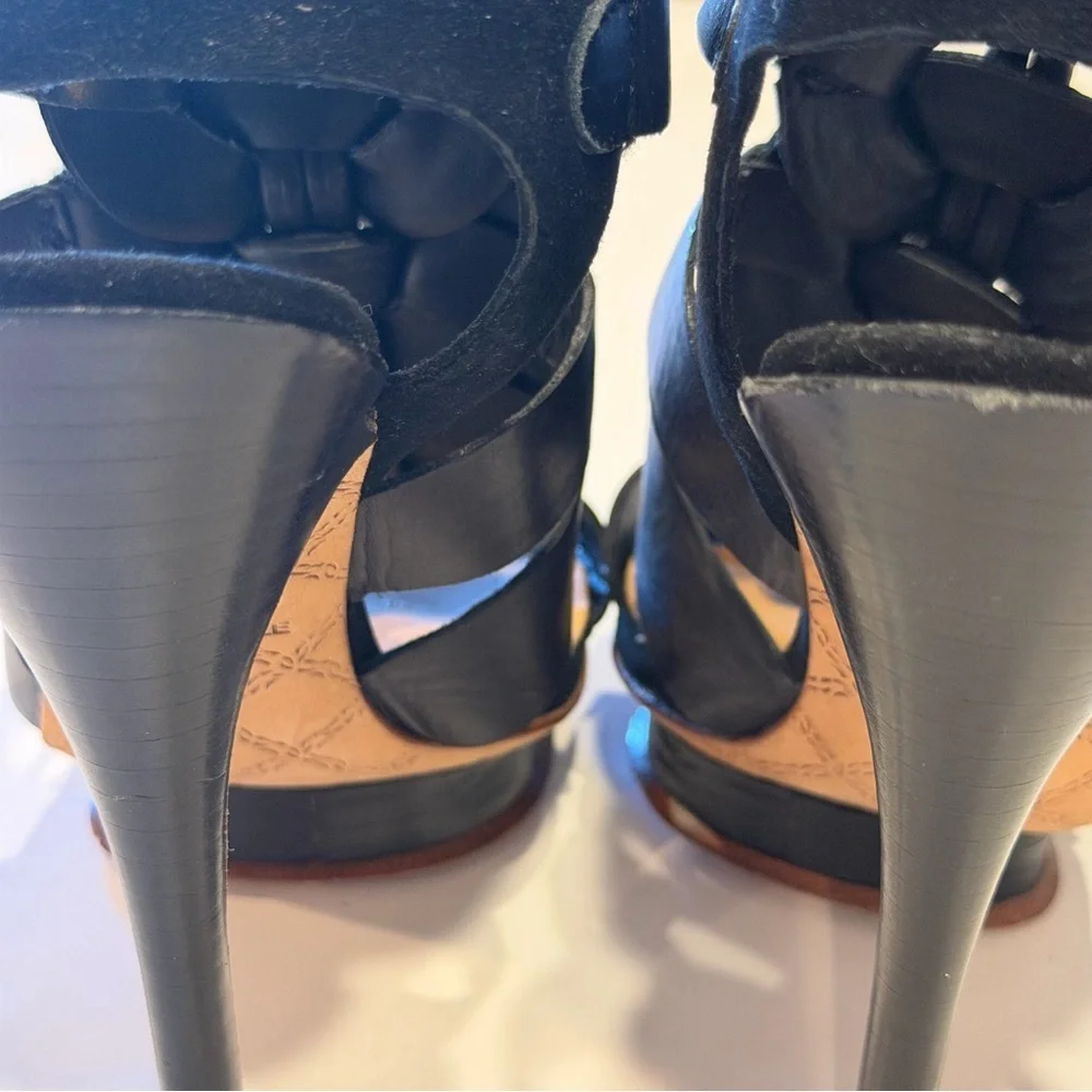 L.A.M.B. Black Strappy Stiletto Heels Leather Designer Sandals Size 6